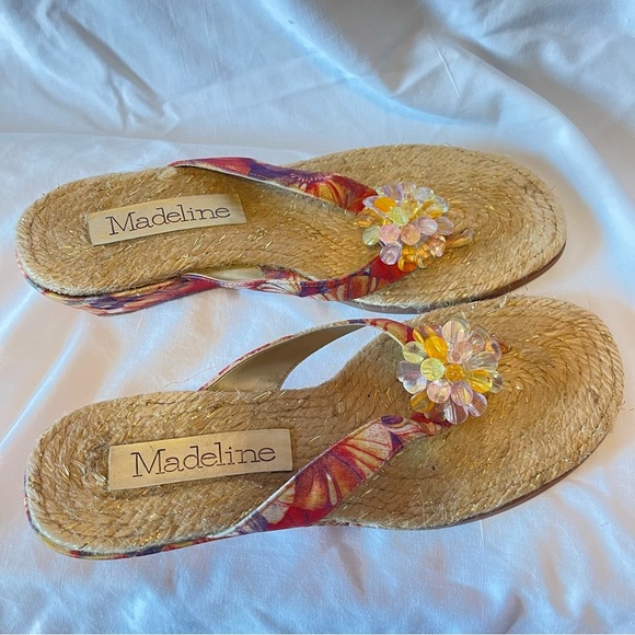 MADELINE Floral Flip-flop Platform Sandal, Size 9 - Picture 4 of 7
